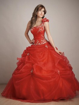 Quince Dresses in Austin TX