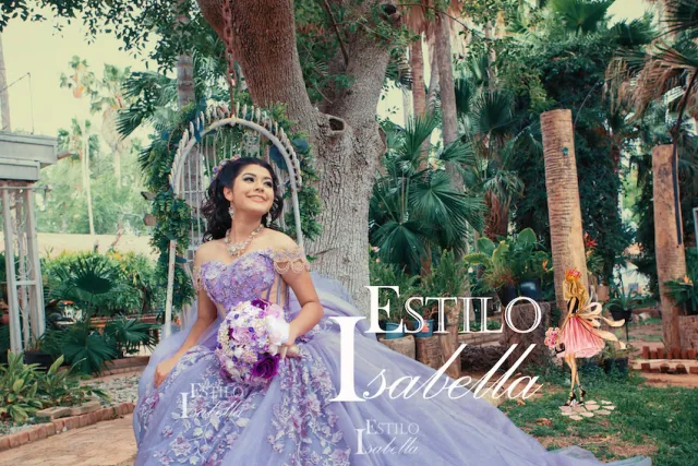 Estilo Isabella XV Dresses